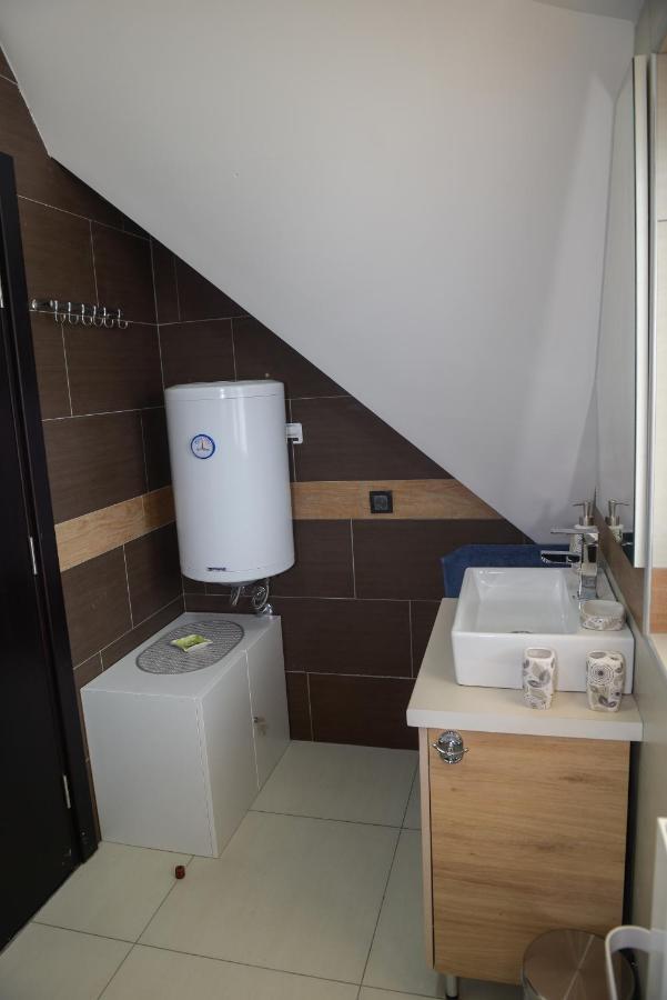 קופאוניק Apartman Milmari Idila מראה חיצוני תמונה